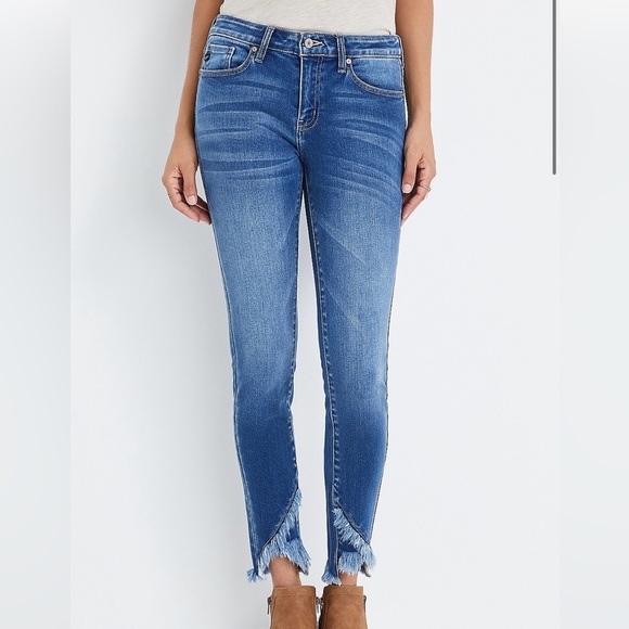 KanCan Skinny Mid Rise Frayed Cross Over Hem Jeans Size 26 - Picture 1 of 7